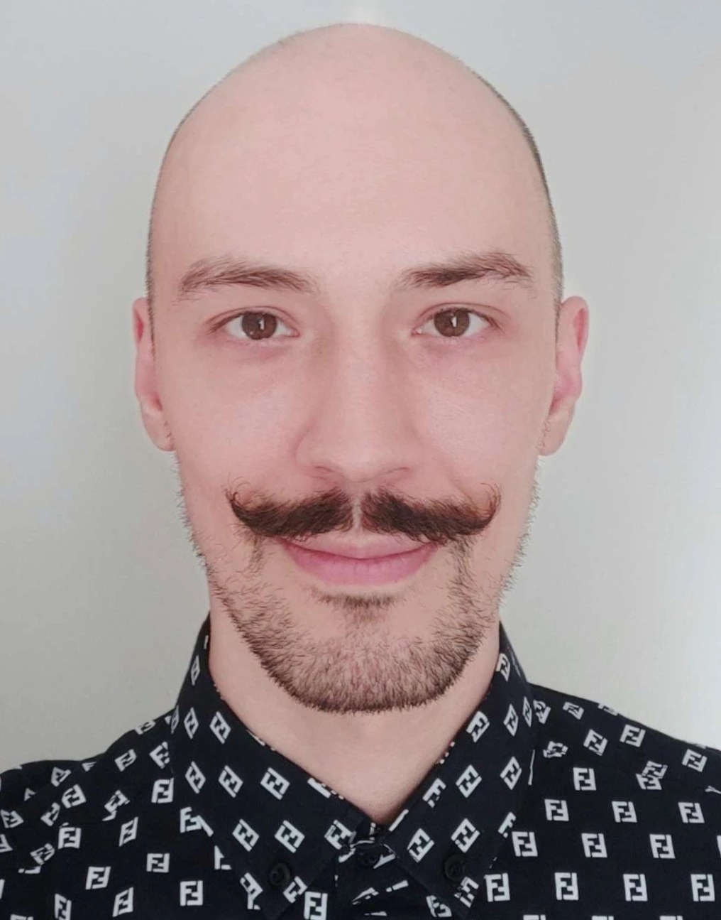 Vladislav Opara is smiling in a friendly way :)